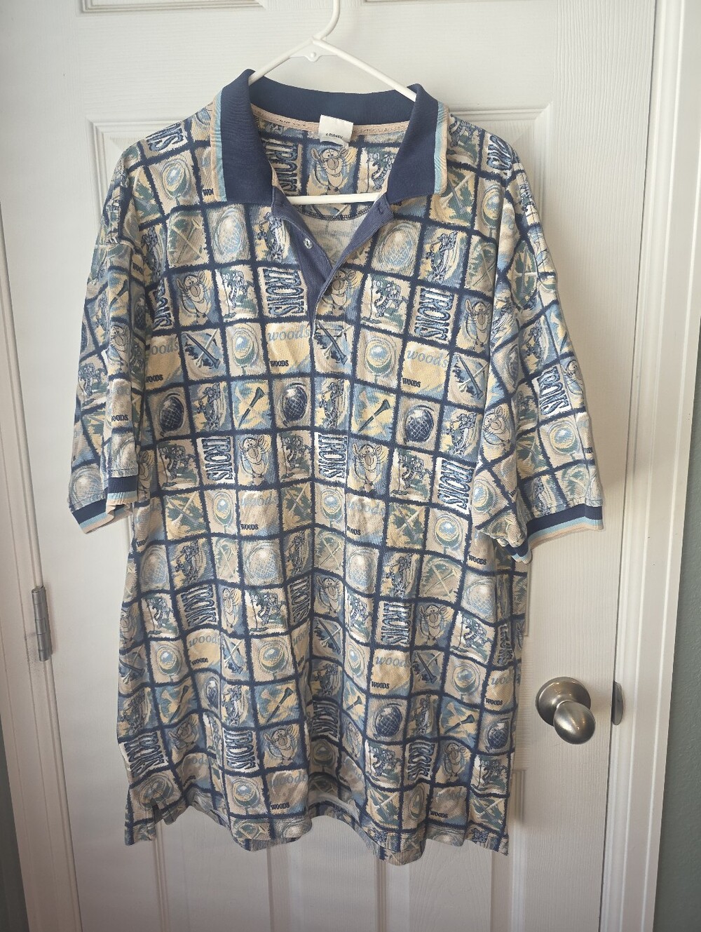 Vintage Disney Golf Polo Short Sleeves Collared 1/4 Button Up With Tigger SZXL